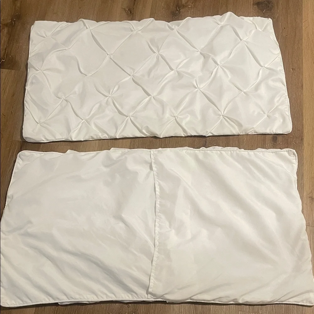 Luxury White Pinch-Pleated Pillow Shams (Set of 2)